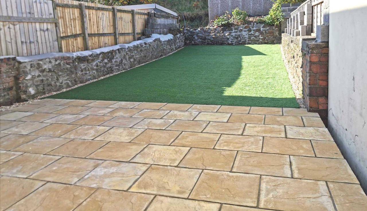 Large Green Garden, 4 Bedrooms, Sleeps 8 Swansea Extérieur photo